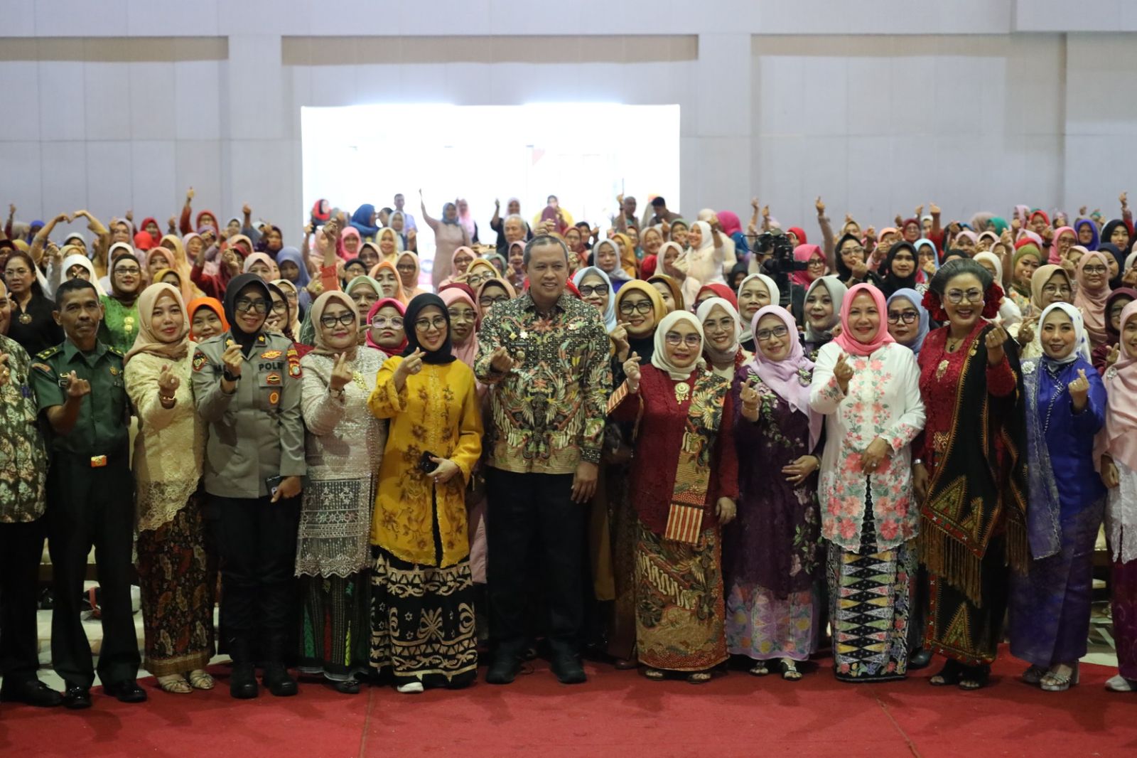 Wali Kota Bekasi Ajak Masyarakat Apresiasi Peran Ibu dalam Semarak Peringatan Hari Ibu Kota Bekasi